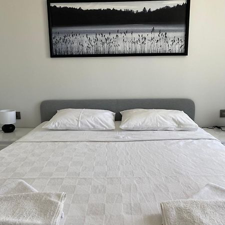 Cicek Apart Hotel Çeşme Exteriör bild