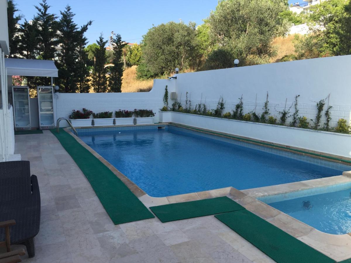 Cicek Apart Hotel Çeşme Exteriör bild